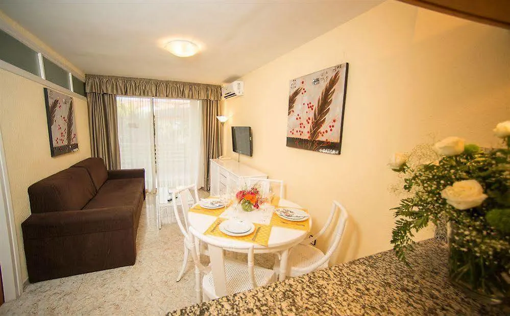 Aparthotel Ona Novelty Salou 2*,